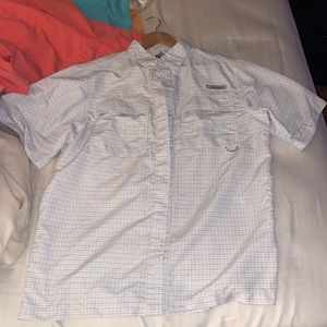 Size Medium Habit button down collard shirt